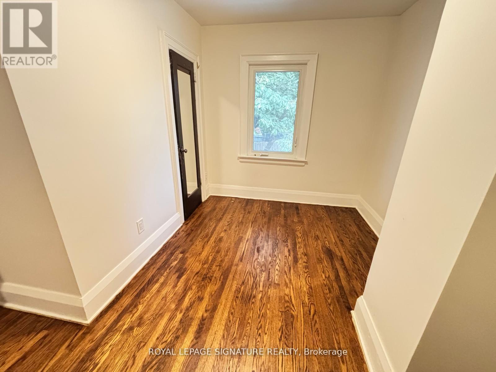 524 Eglinton Avenue E, Toronto, Ontario  M4P 1N6 - Photo 17 - C12463062