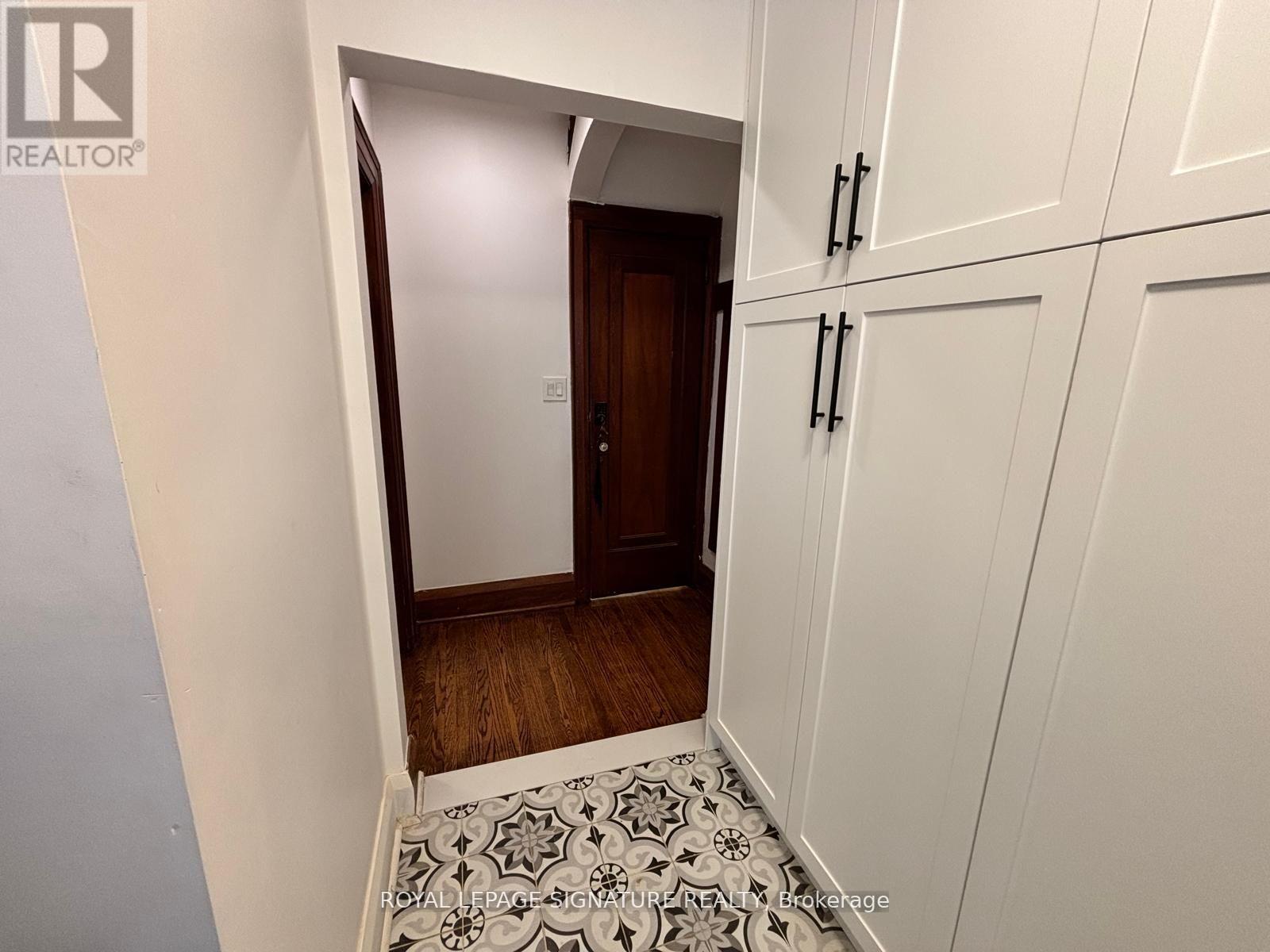 524 Eglinton Avenue E, Toronto, Ontario  M4P 1N6 - Photo 23 - C12463062
