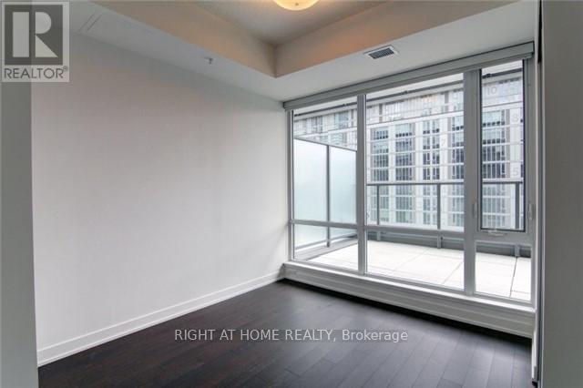 N426 - 455 Front Street, Toronto, Ontario  M5A 1G9 - Photo 8 - C12463067