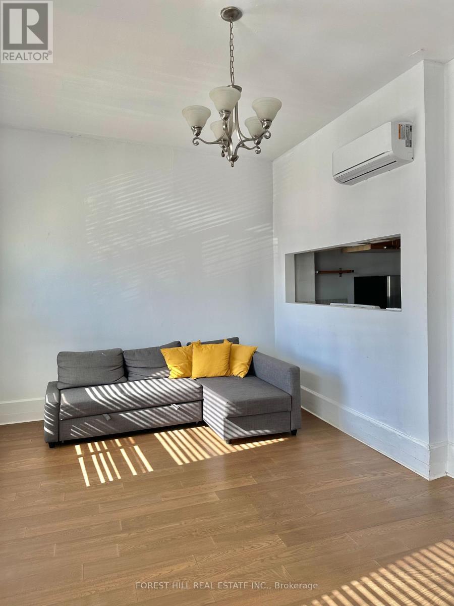 1 - 280 Eglinton Avenue W, Toronto, Ontario  M4R 1B2 - Photo 5 - C12463085
