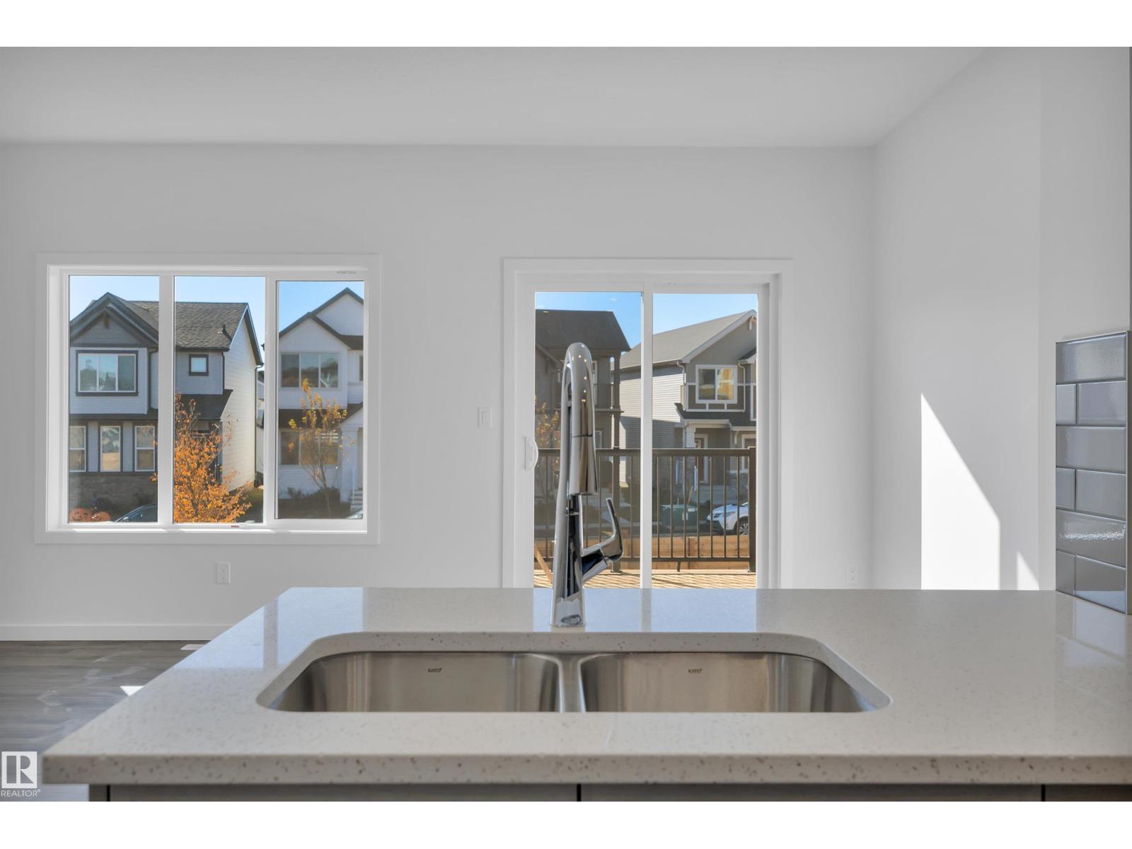8925 Elves Lo Nw, Edmonton, Alberta  T6M 3G3 - Photo 14 - E4459076