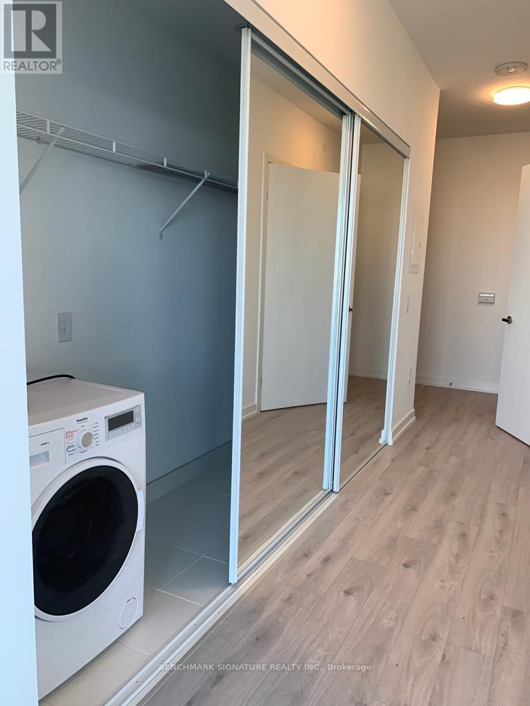 2707 - 77 Shuter Street, Toronto, Ontario  M5B 0B8 - Photo 3 - C12463121