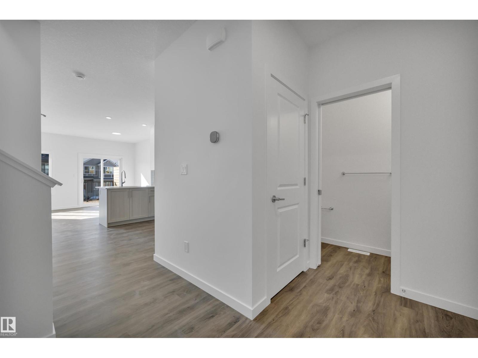 8925 Elves Lo Nw, Edmonton, Alberta  T6M 3G3 - Photo 16 - E4459076