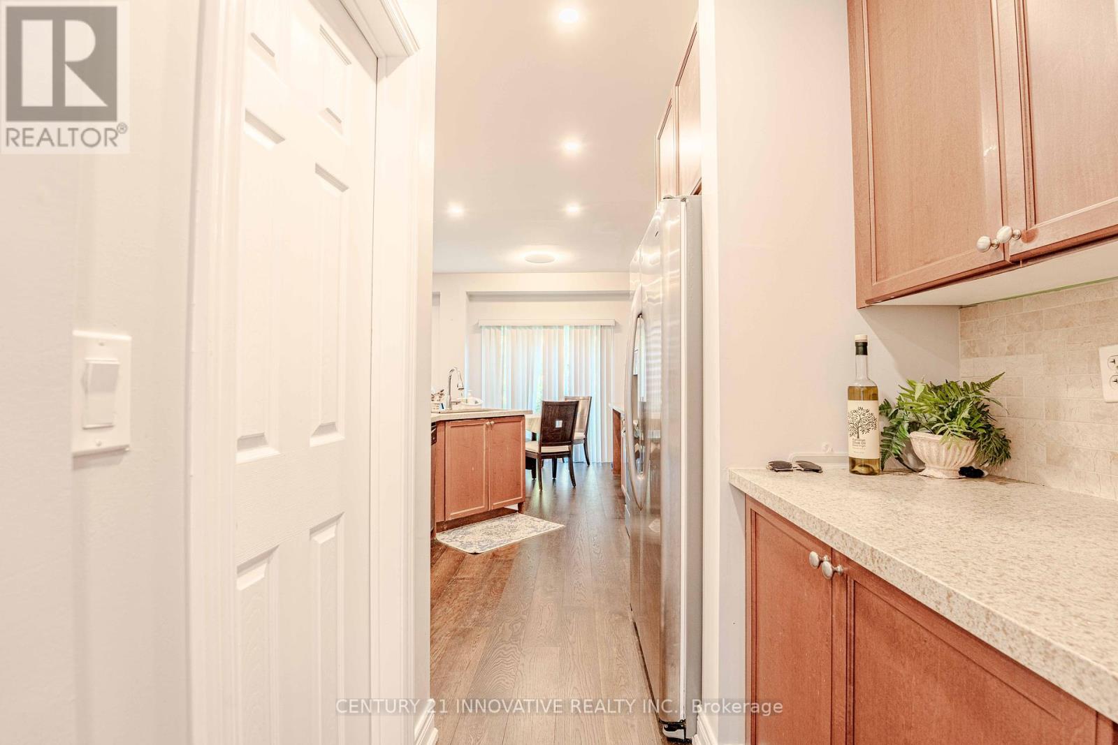Upper - 13 Darren Hill Trail, Markham, Ontario  L6E 0H1 - Photo 8 - N12430266