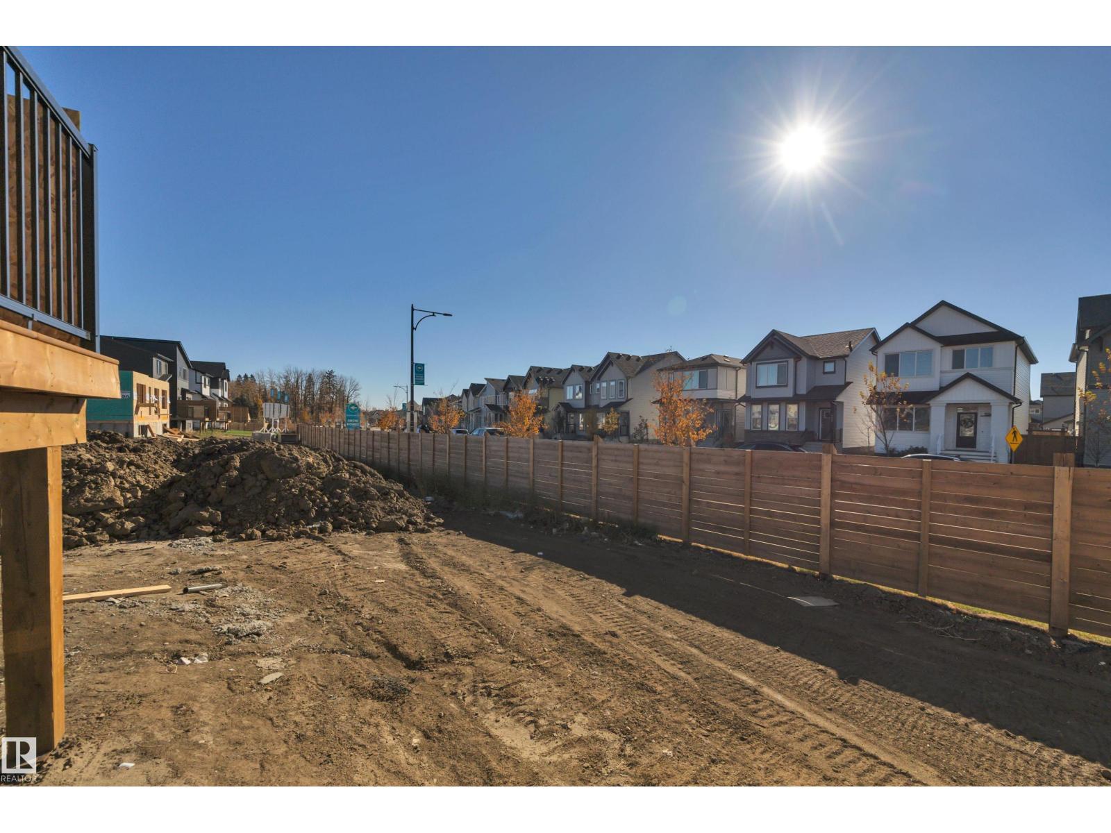 8925 Elves Lo Nw, Edmonton, Alberta  T6M 3G3 - Photo 39 - E4459076