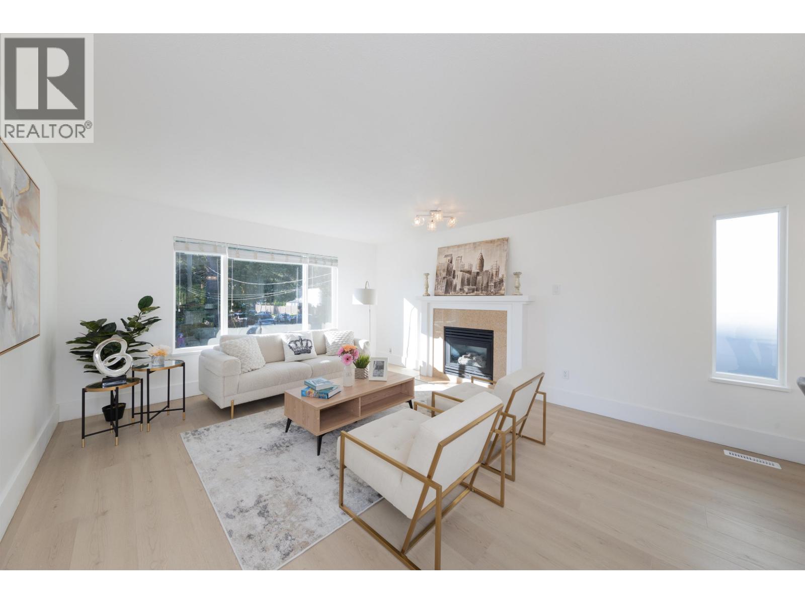 3638 Maginnis Avenue, North Vancouver, British Columbia  V7K 2L6 - Photo 5 - R3058342