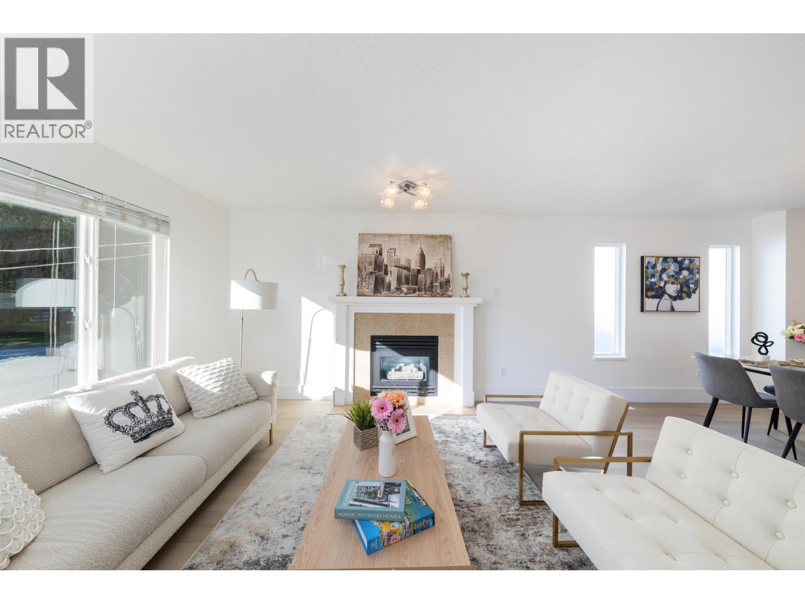 3638 Maginnis Avenue, North Vancouver, British Columbia  V7K 2L6 - Photo 3 - R3058342