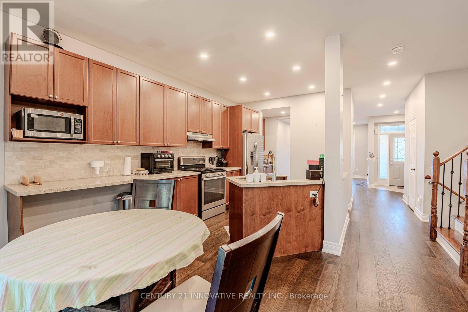 Upper - 13 Darren Hill Trail, Markham, Ontario  L6E 0H1 - Photo 17 - N12430266