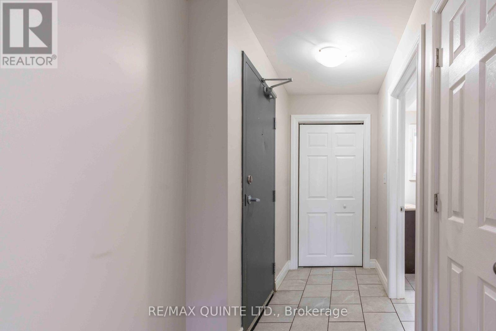 59 North Front Street, Belleville, Ontario  K8P 3B2 - Photo 8 - X12463301