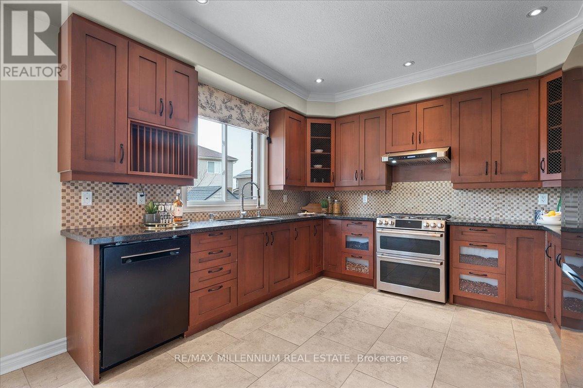 3 Prince Williams Way, Barrie, Ontario  L4N 0Y9 - Photo 20 - S12319885