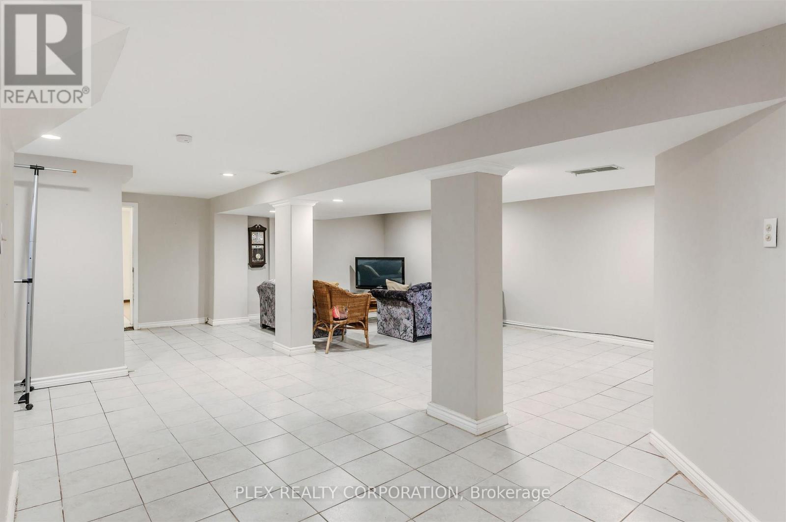 52 Merrian Road, Toronto, Ontario  M1K 3M7 - Photo 12 - E12463038
