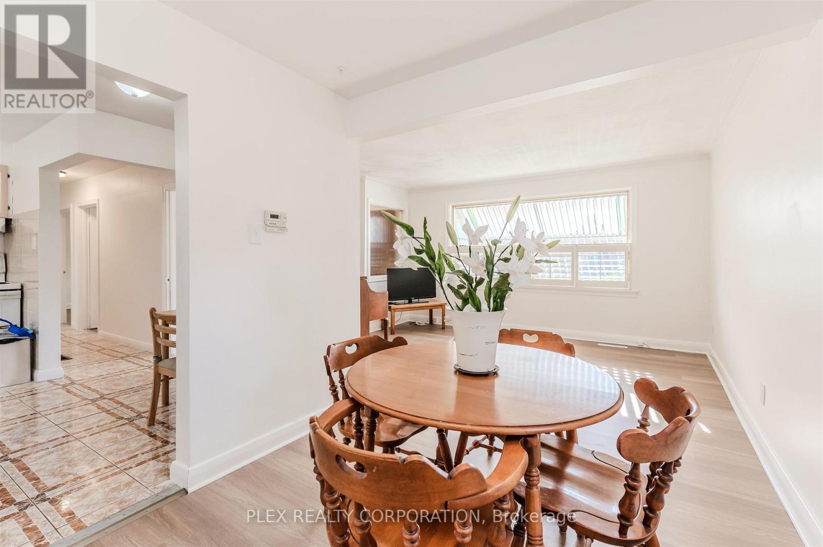 52 Merrian Road, Toronto, Ontario  M1K 3M7 - Photo 4 - E12463038