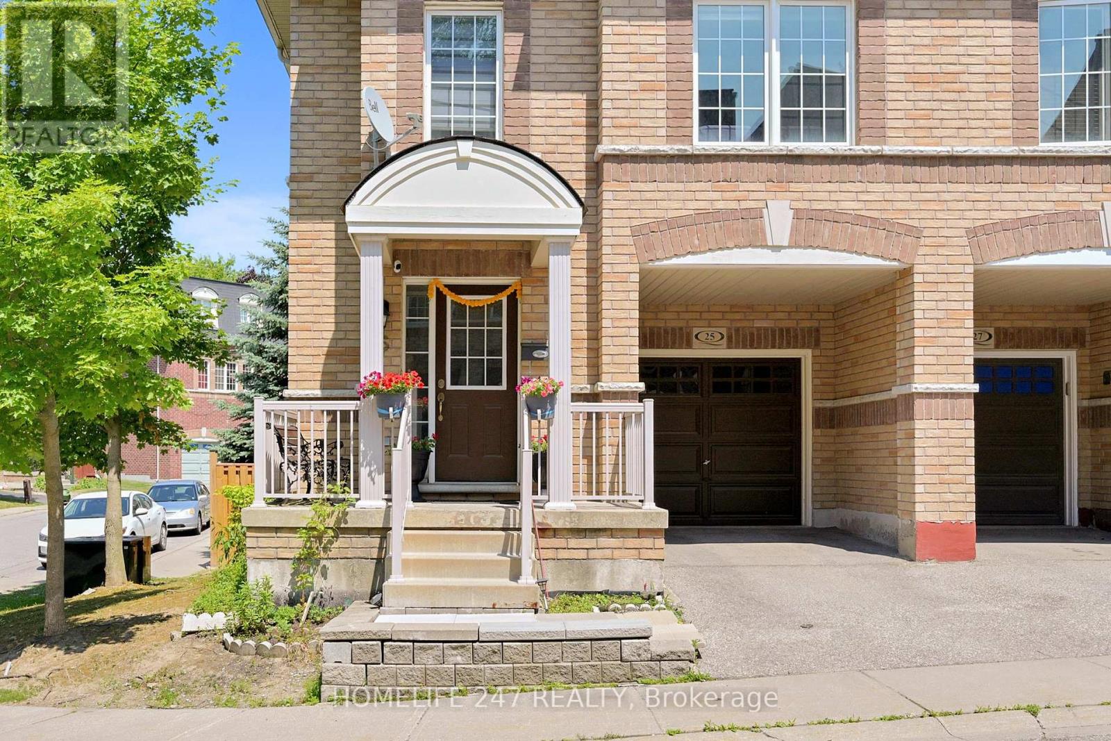 25 Jeremiah Lane, Toronto, Ontario  M1J 0A3 - Photo 2 - E12463051