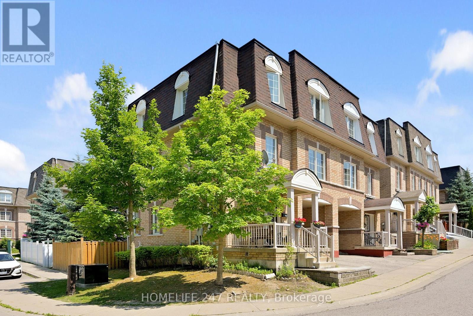 25 Jeremiah Lane, Toronto, Ontario  M1J 0A3 - Photo 3 - E12463051