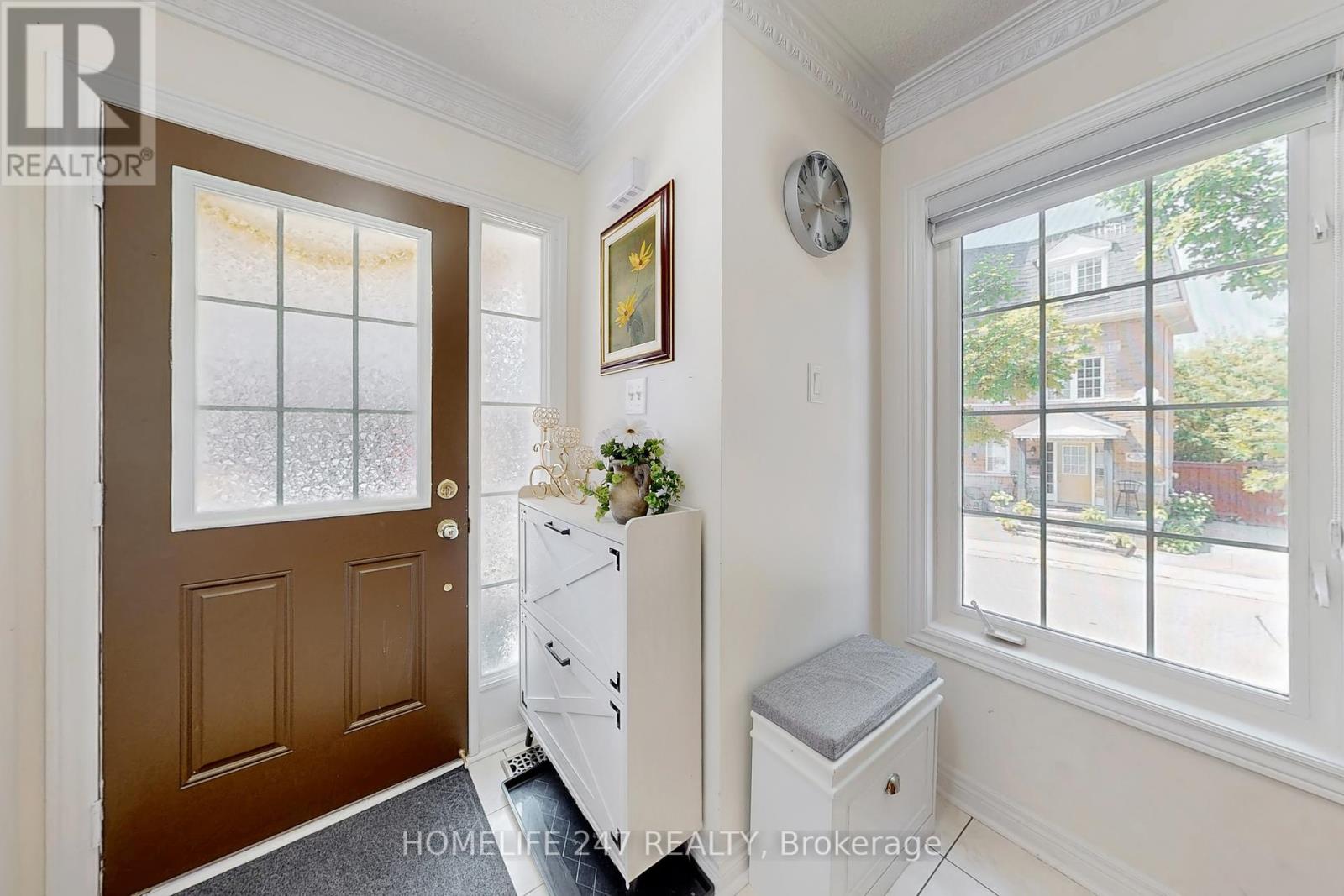 25 Jeremiah Lane, Toronto, Ontario  M1J 0A3 - Photo 5 - E12463051