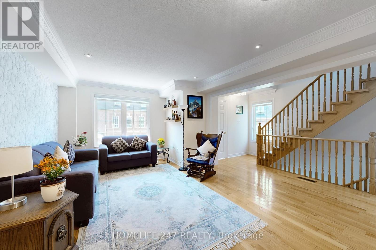 25 Jeremiah Lane, Toronto, Ontario  M1J 0A3 - Photo 8 - E12463051