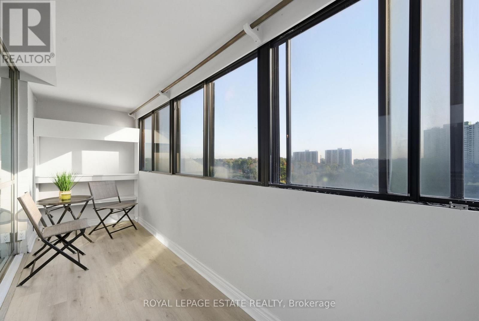 709 - 5 Massey Square, Toronto, Ontario  M4C 5L6 - Photo 8 - E12463088