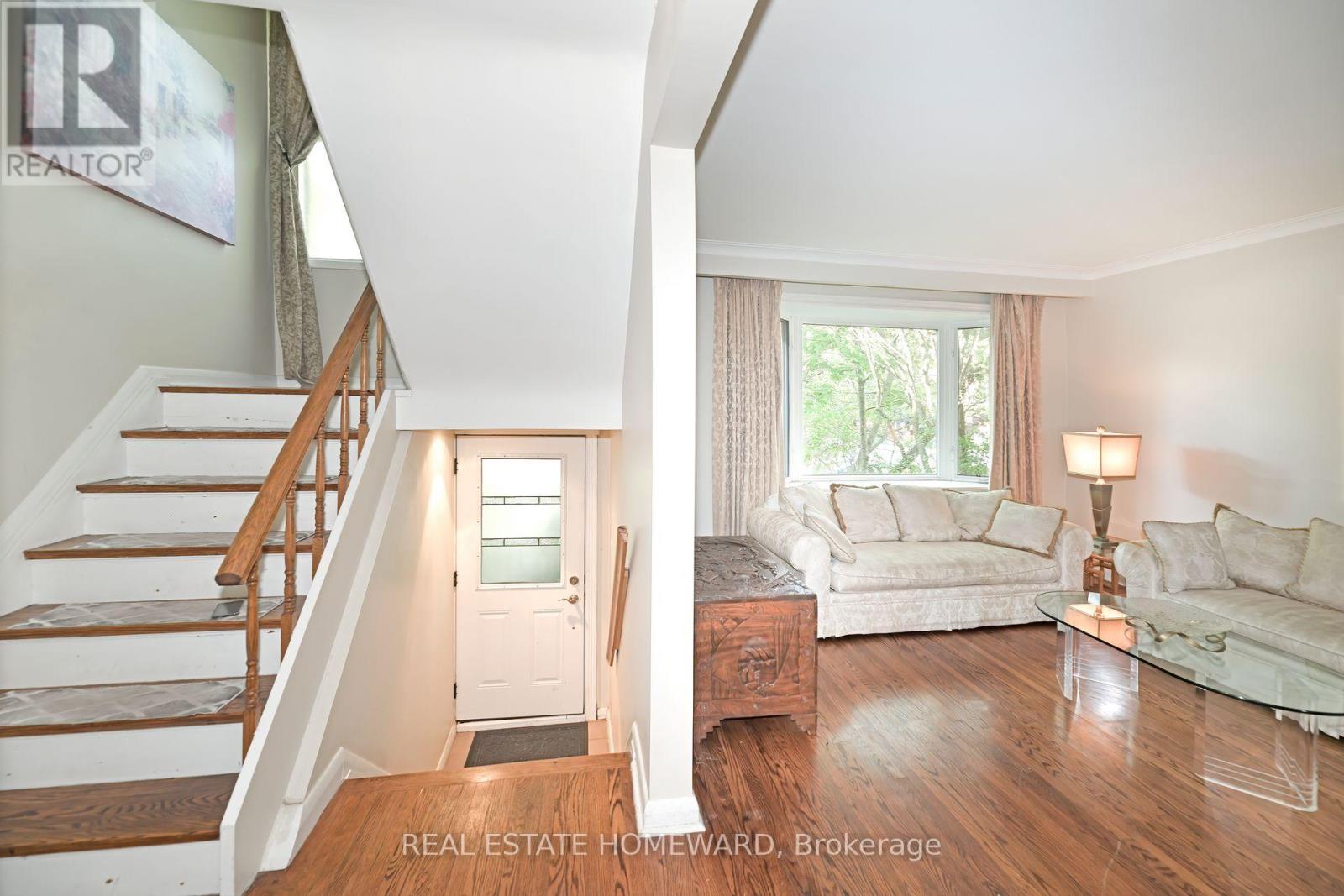 9 Red Deer Avenue, Toronto, Ontario  M1N 2Y6 - Photo 15 - E12463116