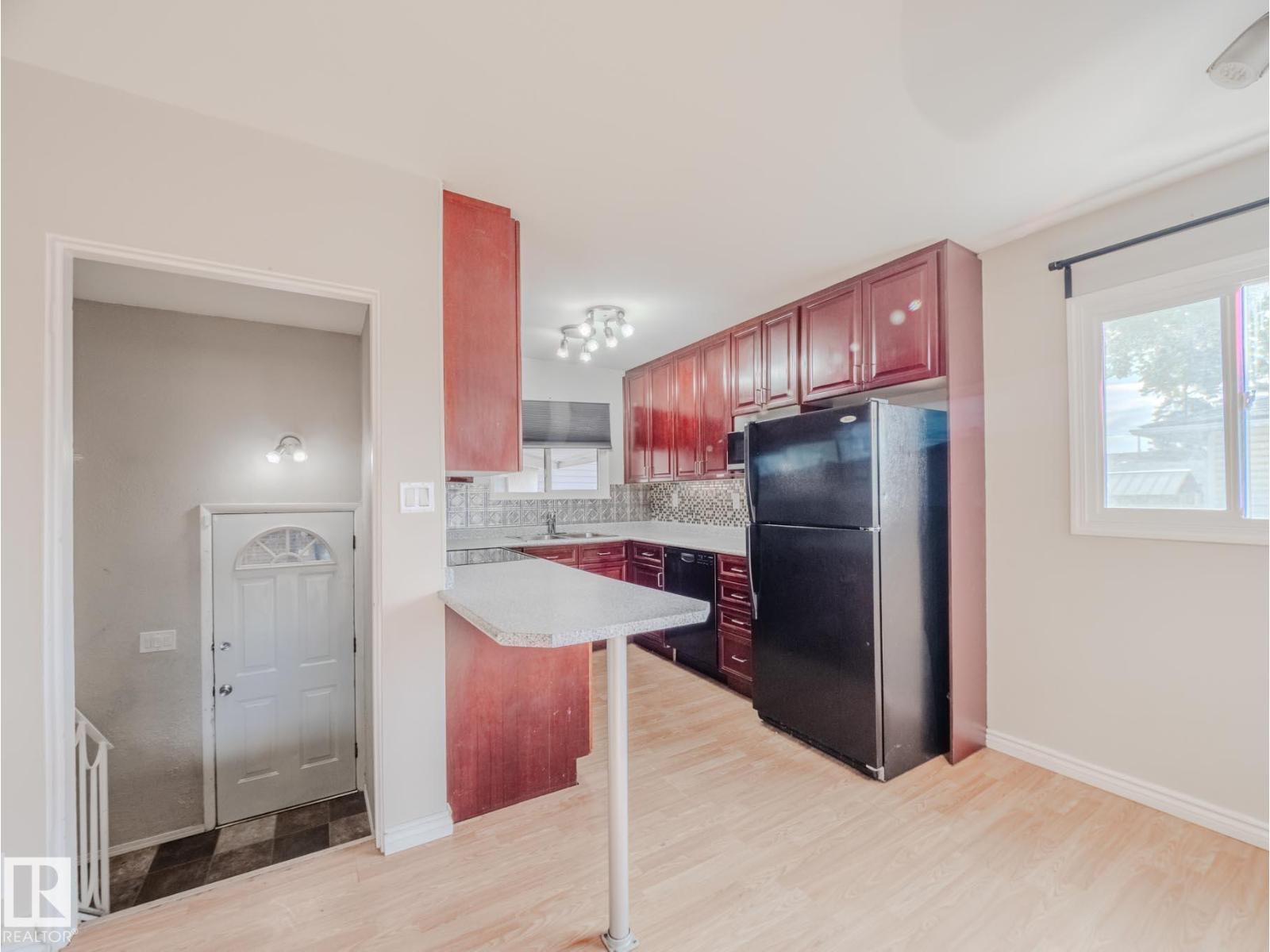 8111 159 St Nw, Edmonton, Alberta  T5R 2E5 - Photo 18 - E4462136