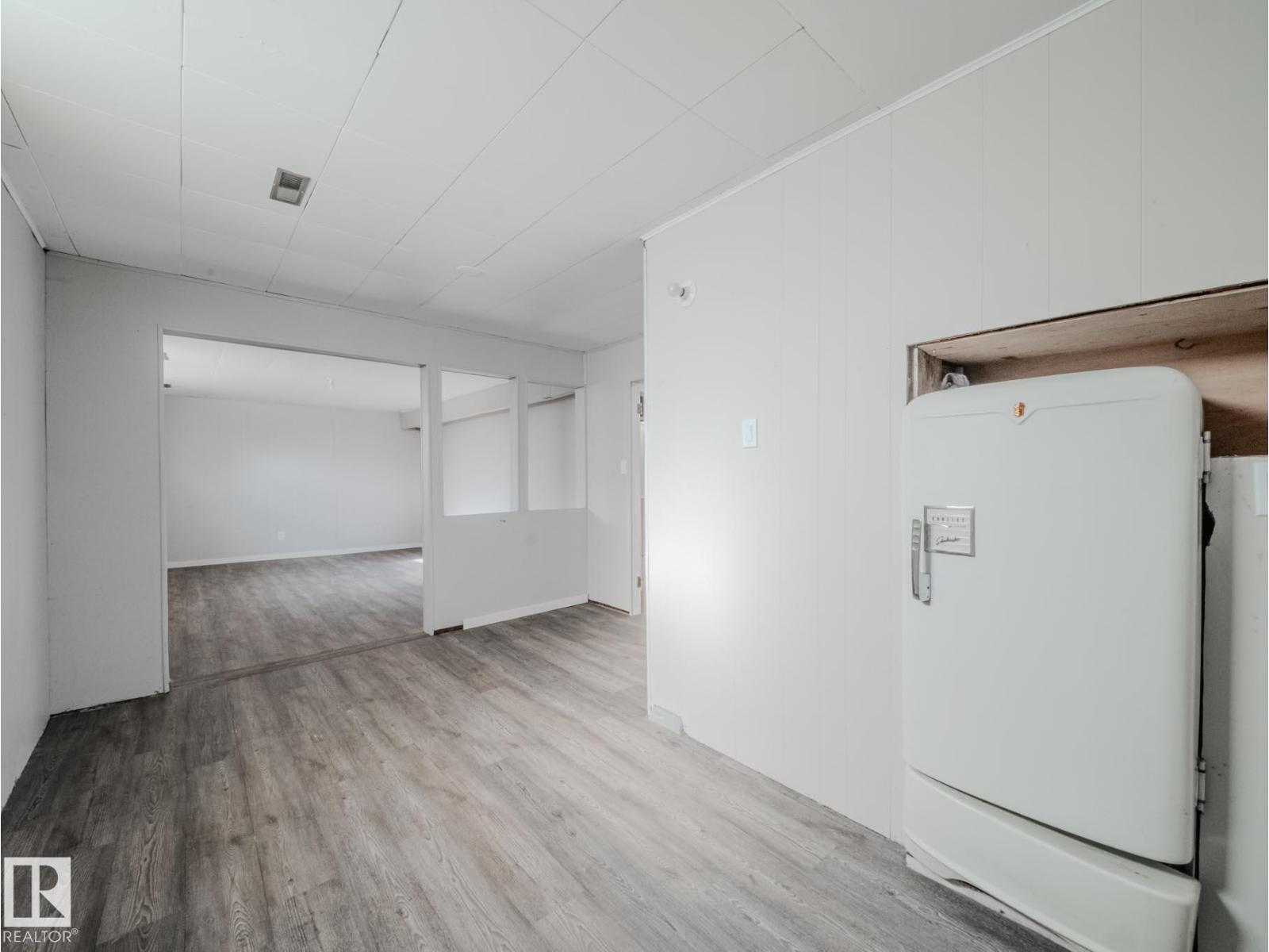 8111 159 St Nw, Edmonton, Alberta  T5R 2E5 - Photo 43 - E4462136