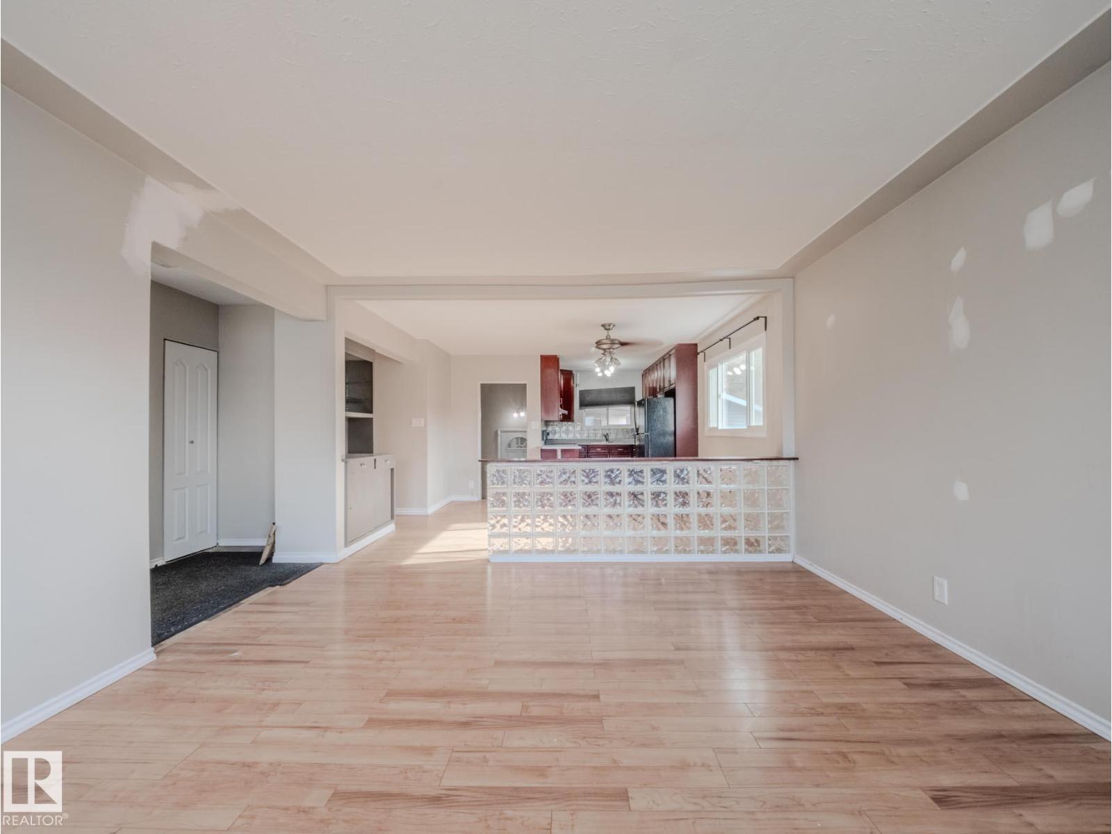 8111 159 St Nw, Edmonton, Alberta  T5R 2E5 - Photo 7 - E4462136