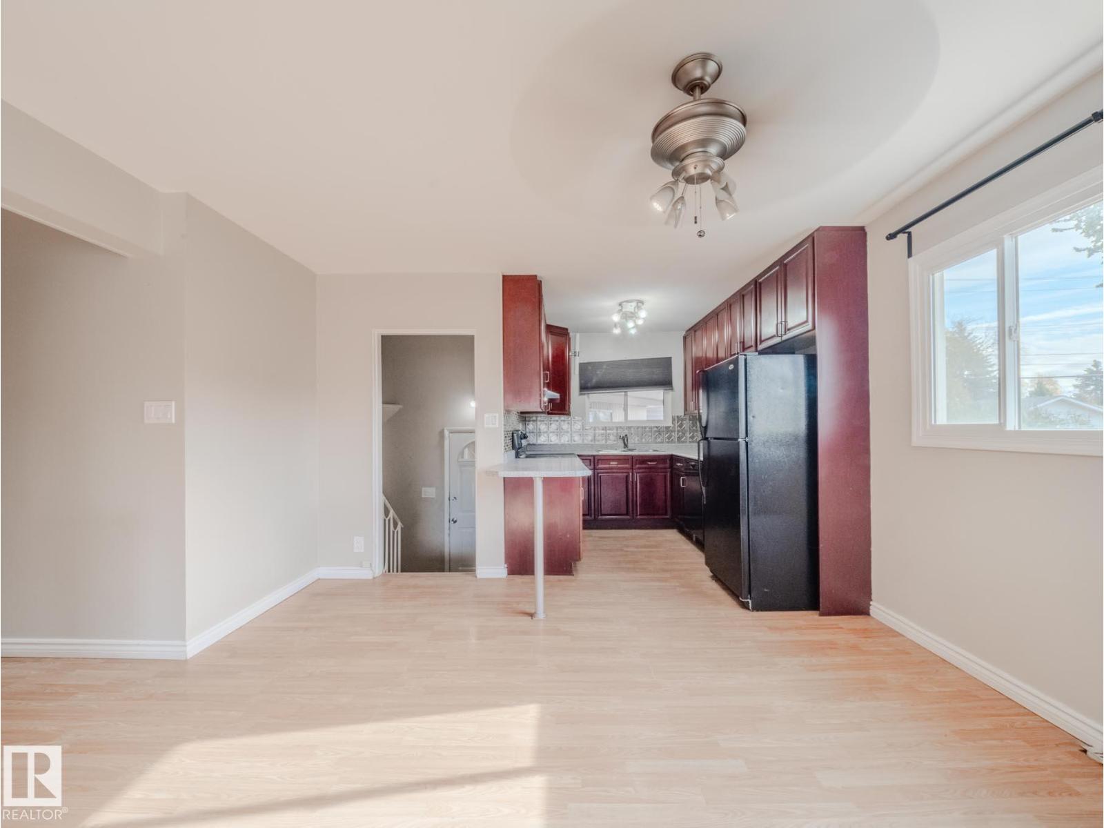 8111 159 St Nw, Edmonton, Alberta  T5R 2E5 - Photo 8 - E4462136