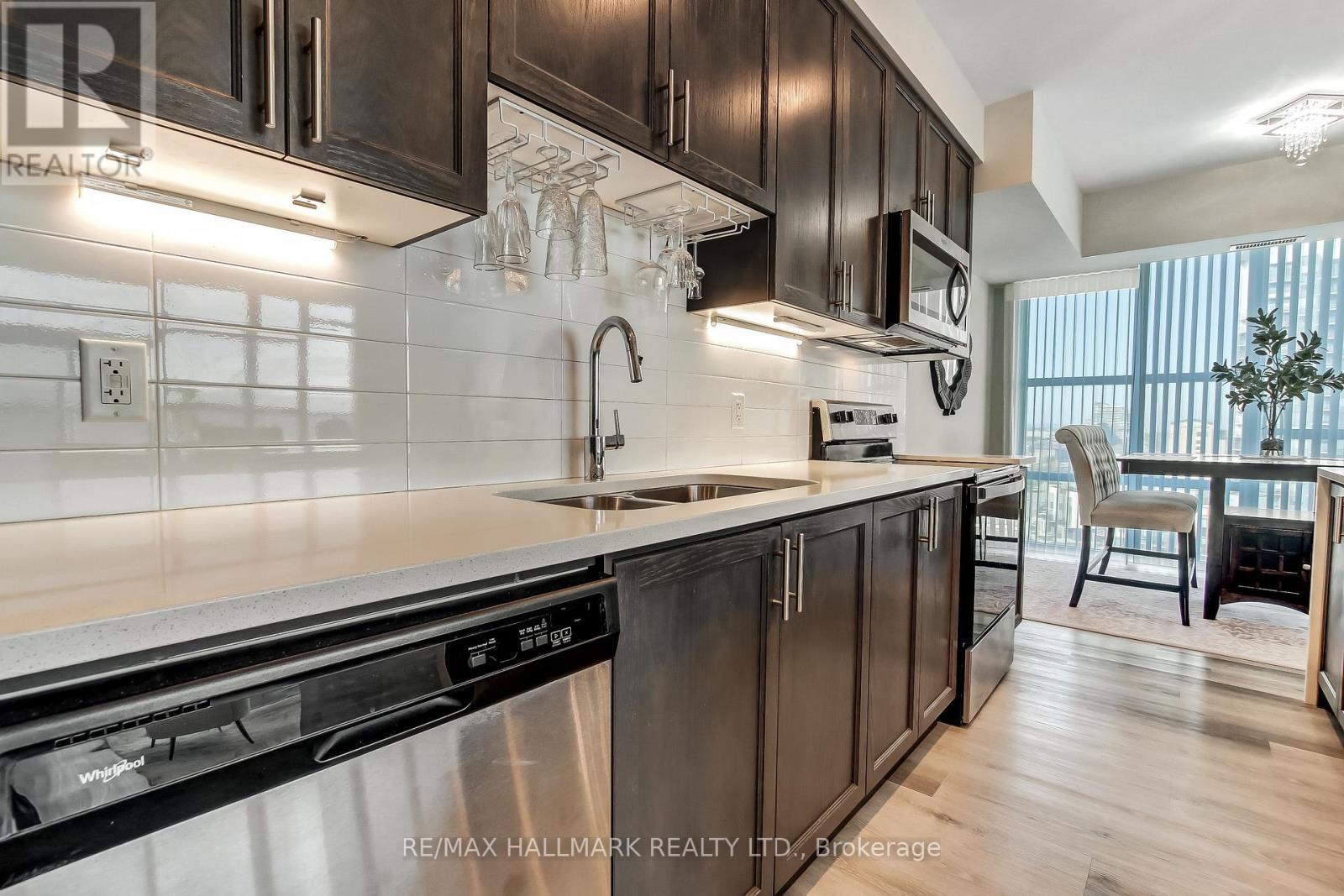 807 - 16 Concord Place, Grimsby, Ontario  L3M 0J1 - Photo 12 - X12462843