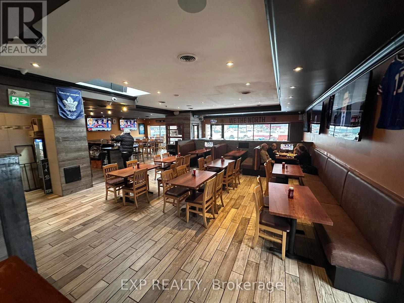 9580 Yonge Street, Richmond Hill, Ontario  L4C 1V6 - Photo 6 - N12463103