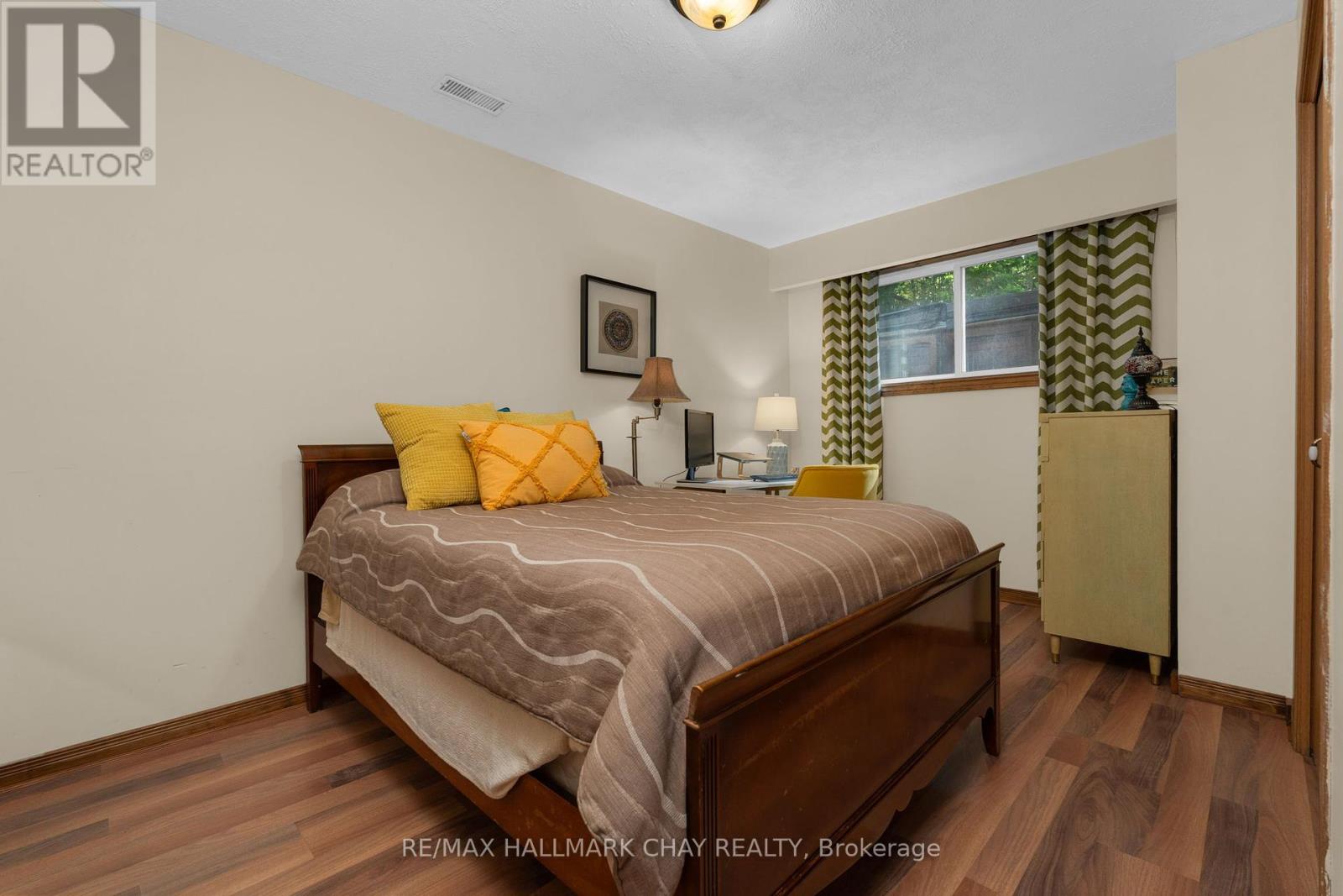 53 Doran Road, Springwater, Ontario  L0L 1X0 - Photo 23 - S12463126