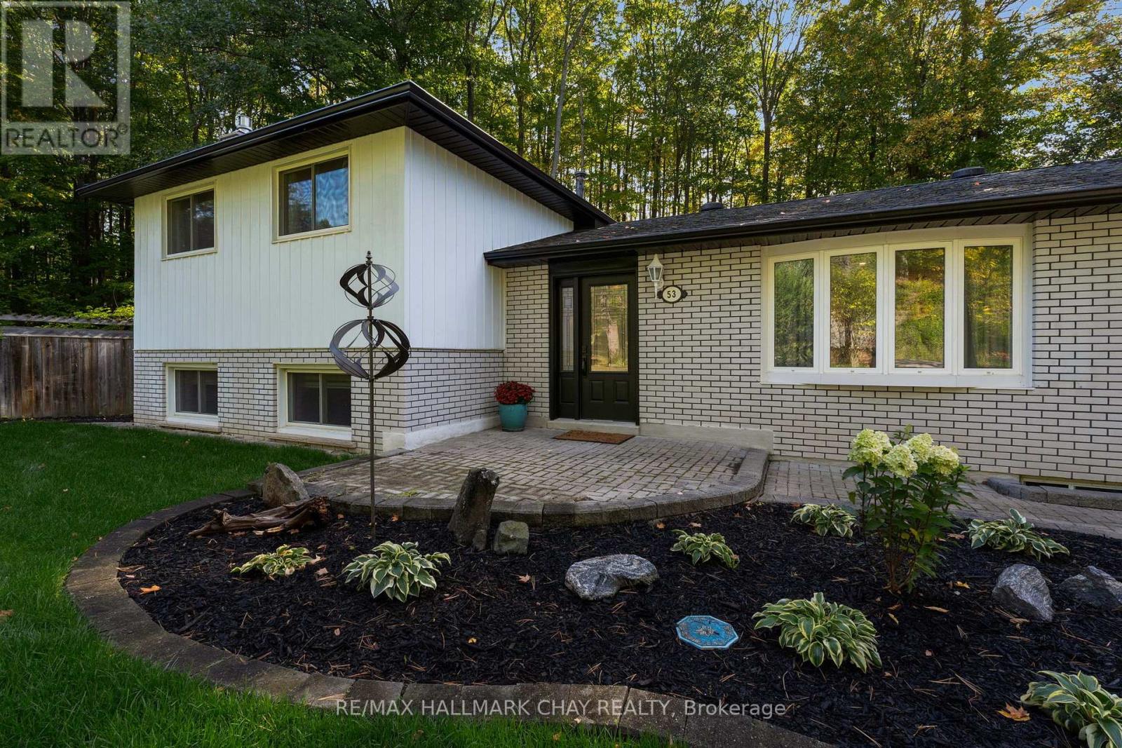 53 Doran Road, Springwater, Ontario  L0L 1X0 - Photo 4 - S12463126