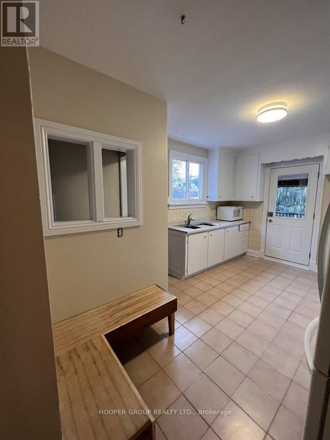 22 Holland Avenue, Ottawa, Ontario  K1Y 0X4 - Photo 7 - X12333931