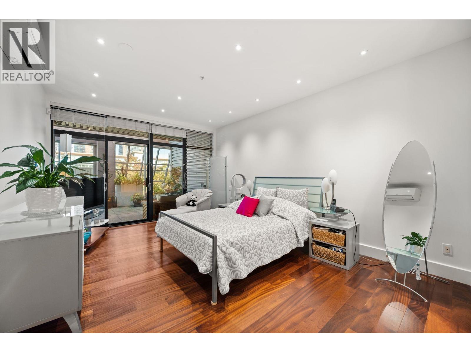 202 1750 W 2nd Avenue, Vancouver, British Columbia  V6J 1H6 - Photo 9 - R3058249