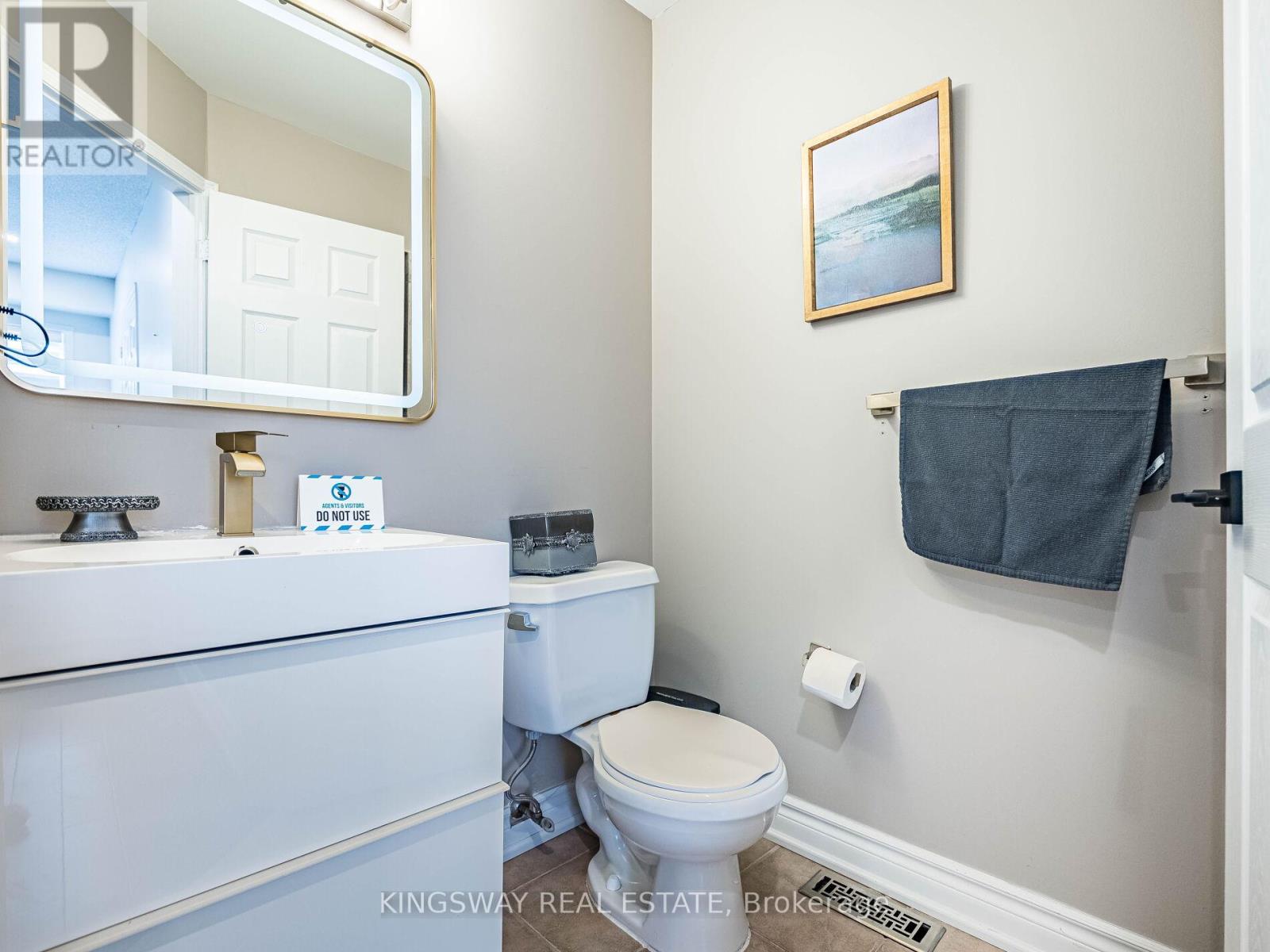 3221 Redpath Circle, Mississauga, Ontario  L5N 8R3 - Photo 29 - W12463045