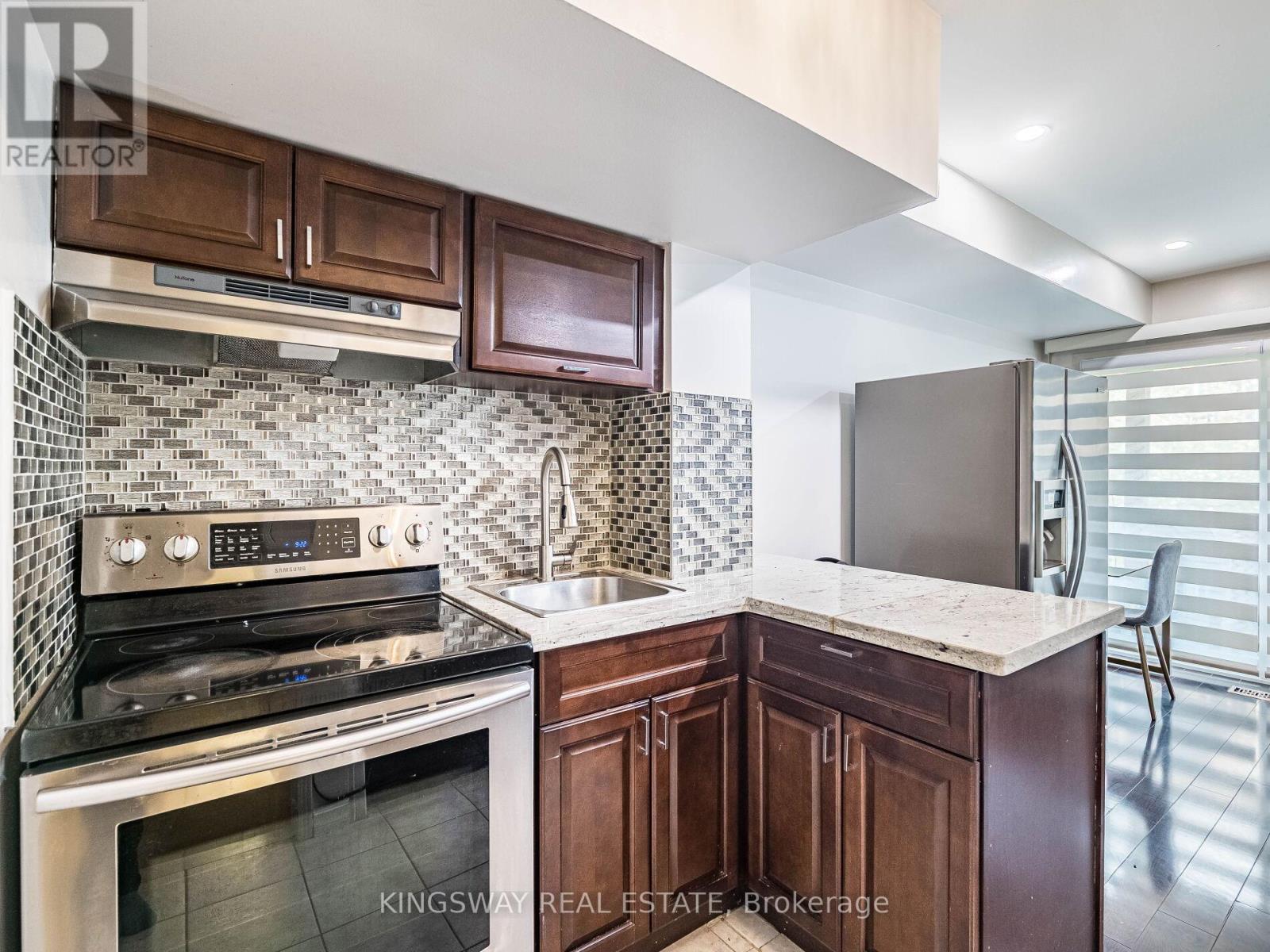3221 Redpath Circle, Mississauga, Ontario  L5N 8R3 - Photo 41 - W12463045