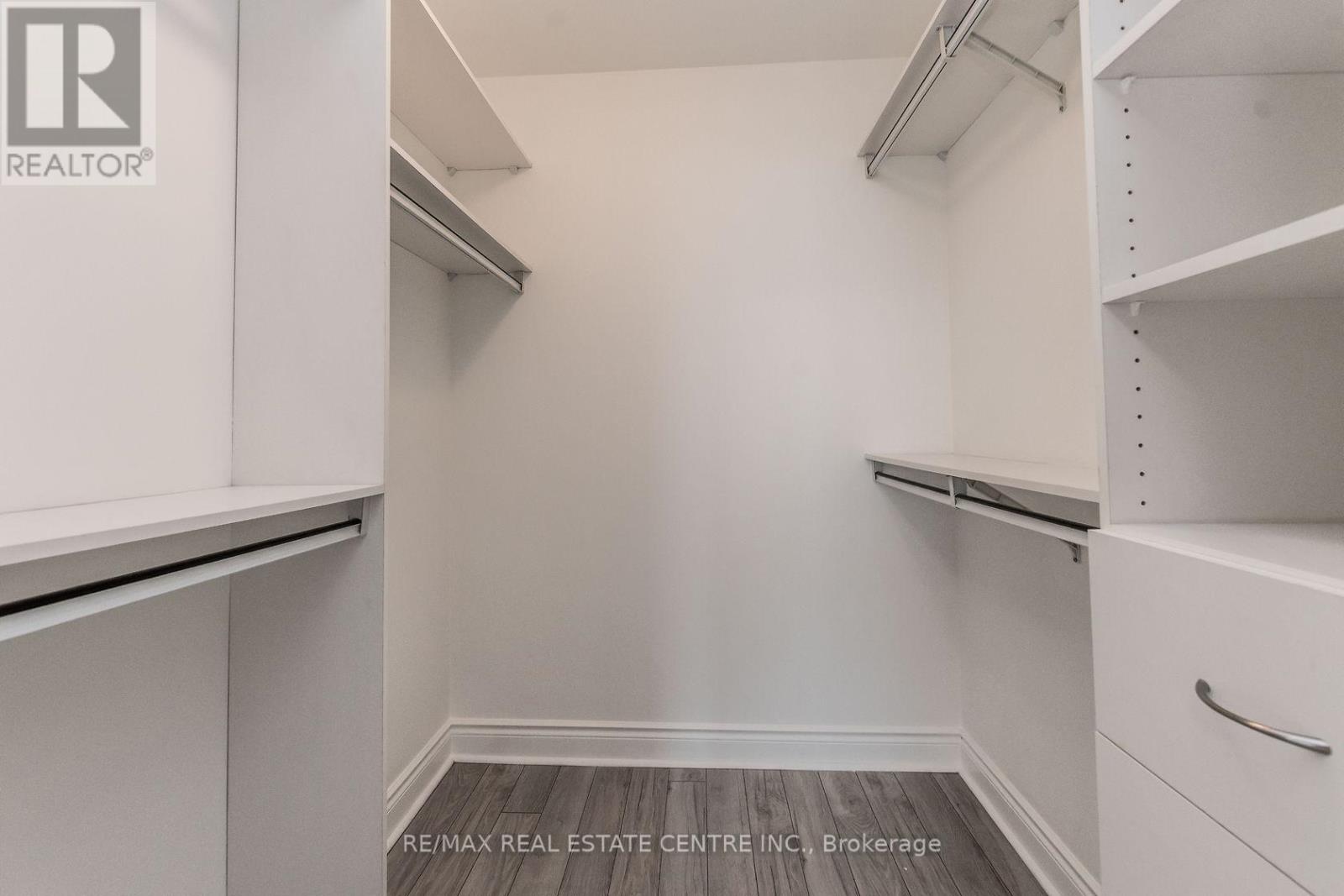 3601 - 16 Brookers Lane, Toronto, Ontario  M8V 0A5 - Photo 19 - W12463081