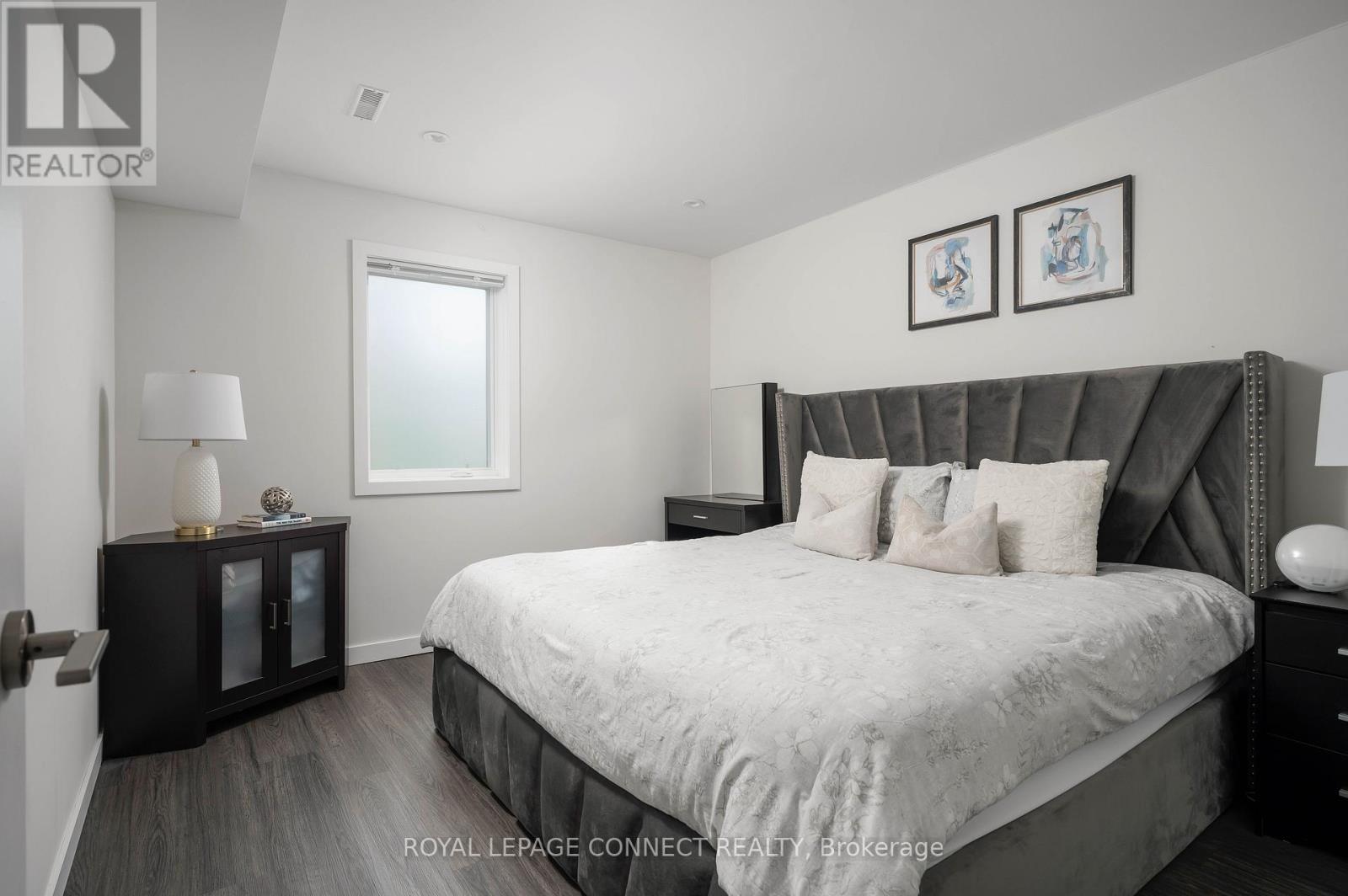 16 Fredrick Mowat Lane, Toronto, Ontario  M3J 3C5 - Photo 12 - W12463091