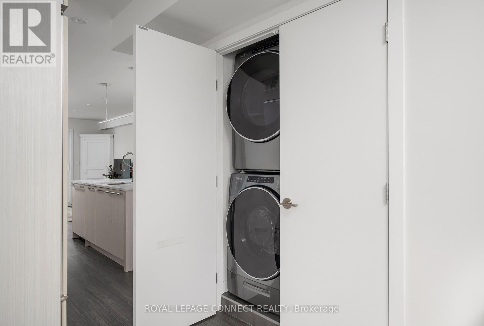 16 Fredrick Mowat Lane, Toronto, Ontario  M3J 3C5 - Photo 15 - W12463091