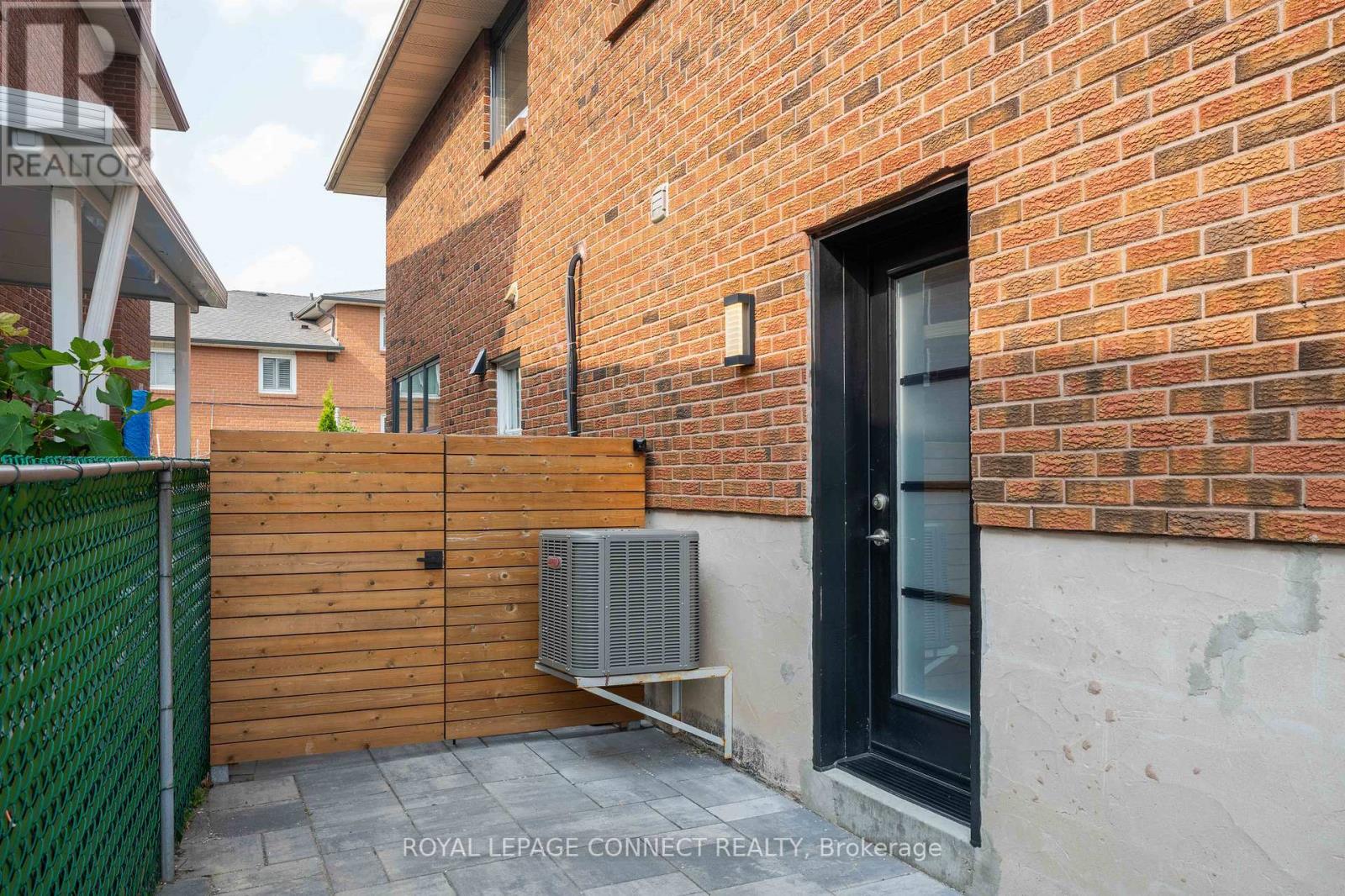 16 Fredrick Mowat Lane, Toronto, Ontario  M3J 3C5 - Photo 16 - W12463091