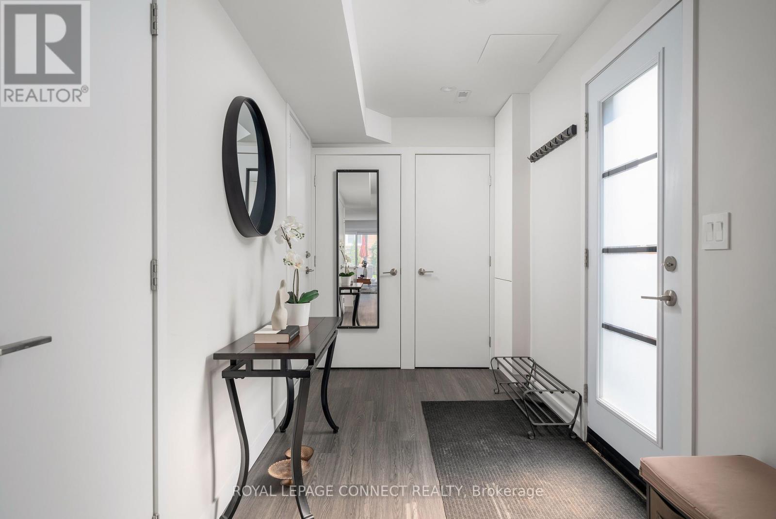 16 Fredrick Mowat Lane, Toronto, Ontario  M3J 3C5 - Photo 2 - W12463091