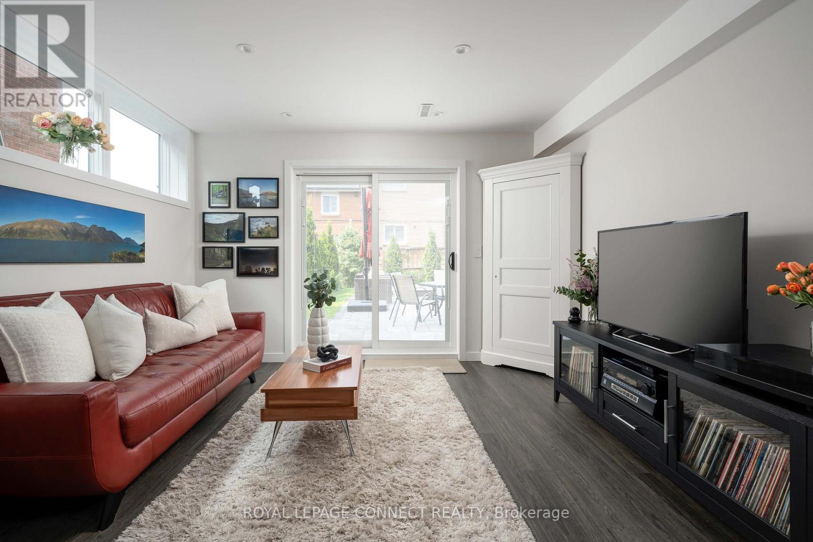 16 Fredrick Mowat Lane, Toronto, Ontario  M3J 3C5 - Photo 4 - W12463091