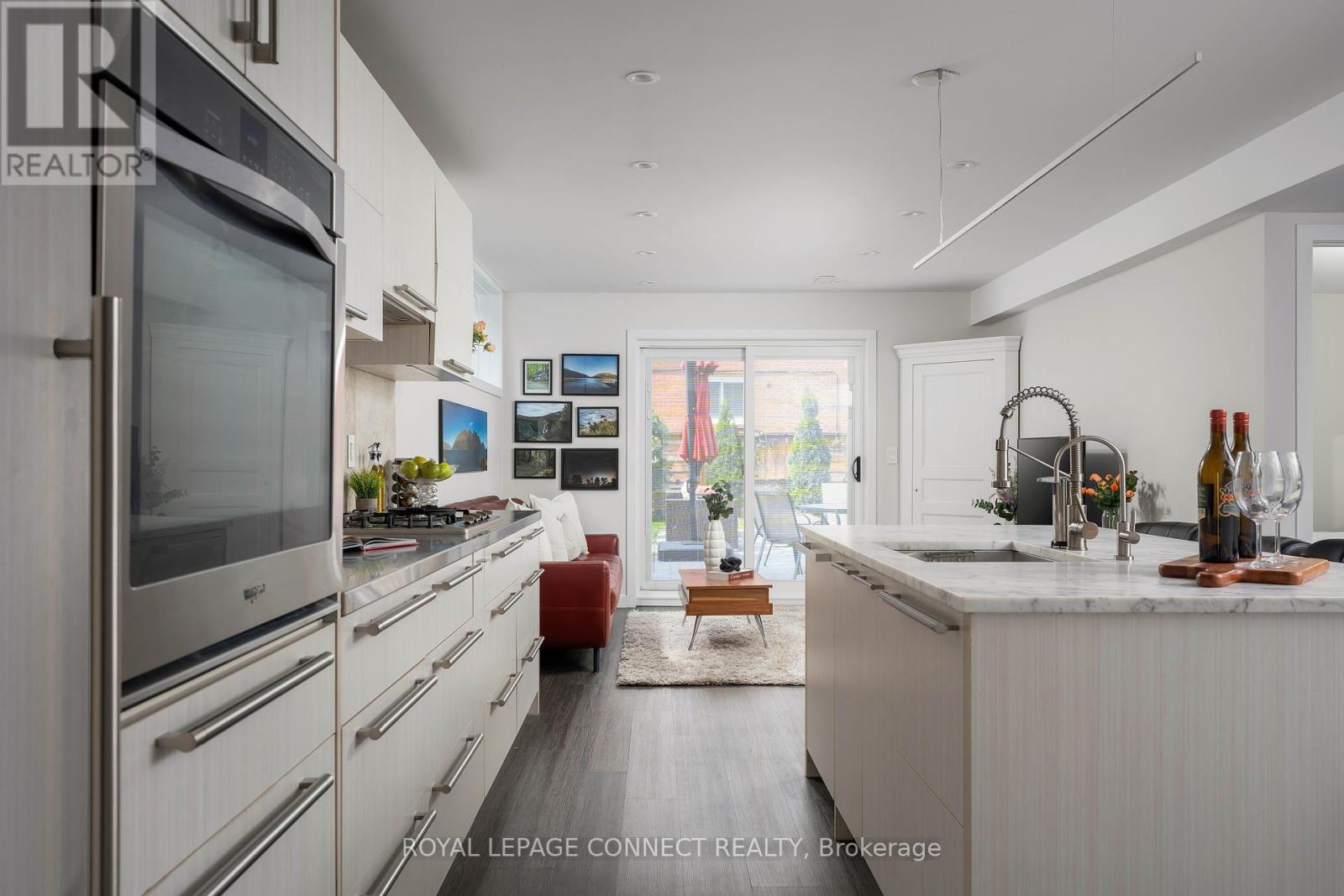 16 Fredrick Mowat Lane, Toronto, Ontario  M3J 3C5 - Photo 6 - W12463091