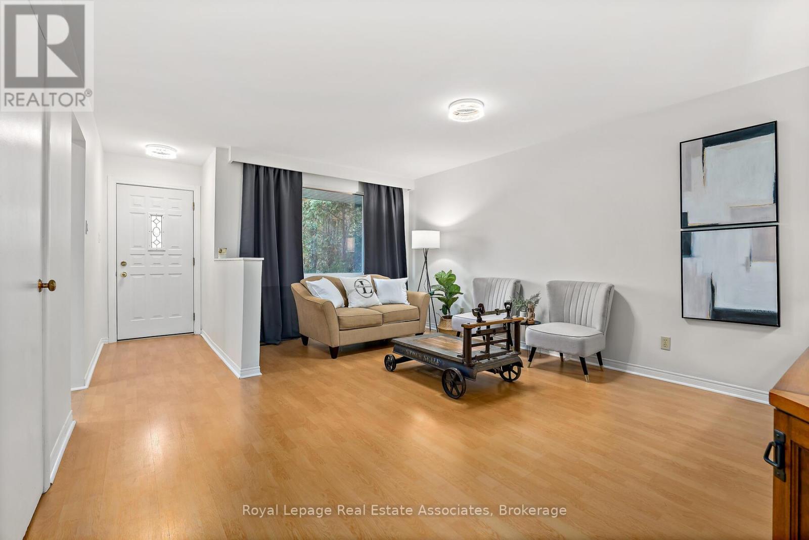 59 Mcintyre Crescent, Halton Hills, Ontario  L7G 1N5 - Photo 6 - W12463106