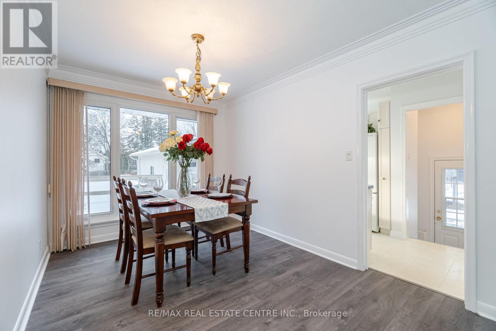 292 Kingsleigh Court, Milton, Ontario  L9T 1X7 - Photo 11 - W12463111