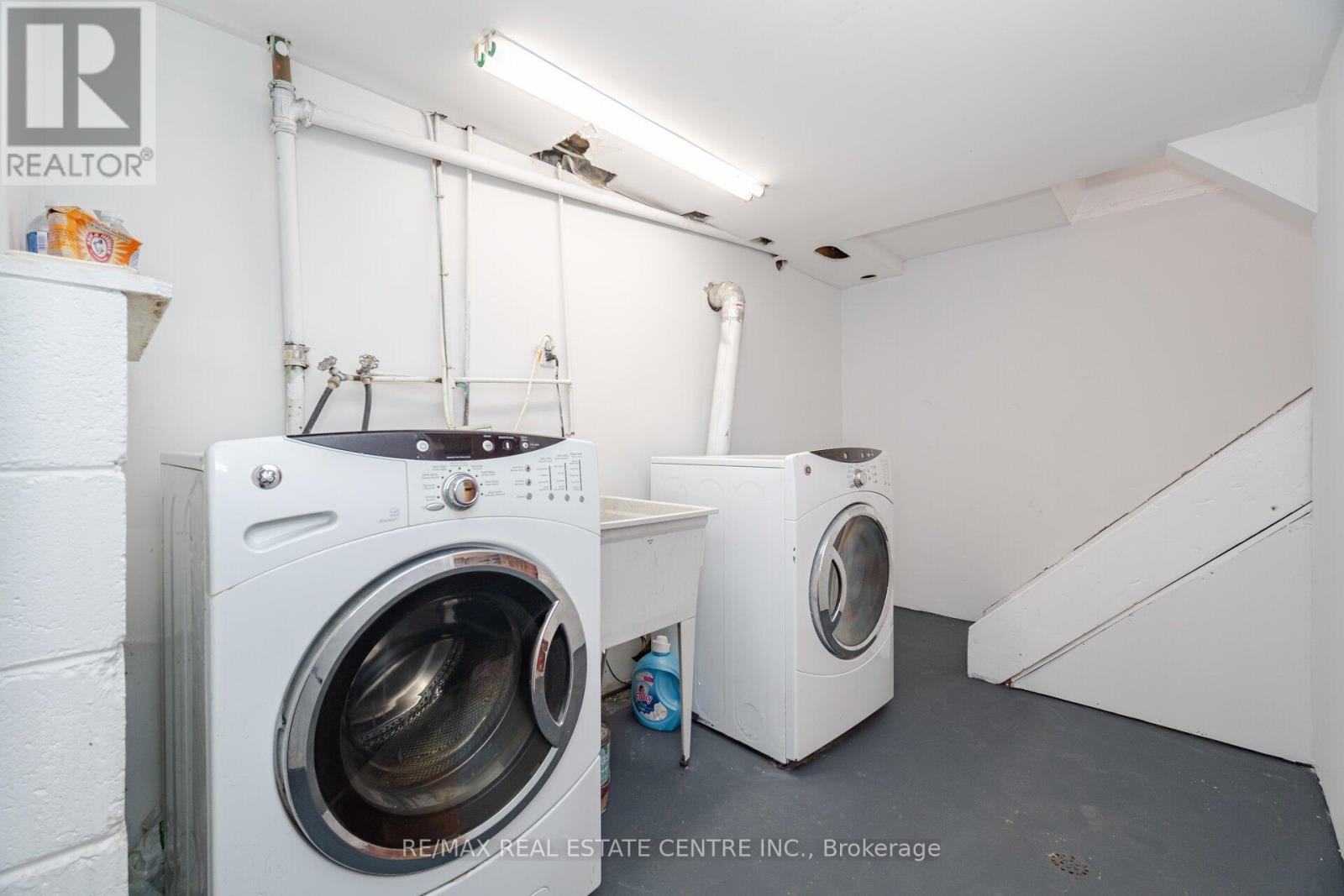 292 Kingsleigh Court, Milton, Ontario  L9T 1X7 - Photo 23 - W12463111