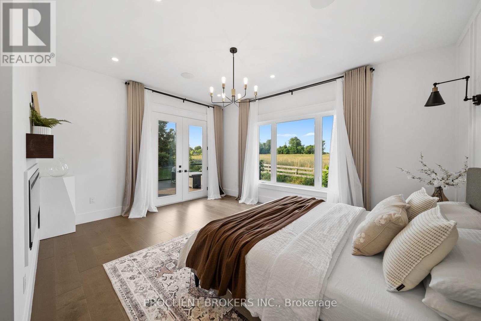10223 Guelph Line, Milton, Ontario  L0P 1B0 - Photo 21 - W12463122