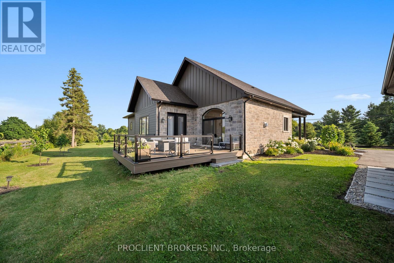 10223 Guelph Line, Milton, Ontario  L0P 1B0 - Photo 49 - W12463122