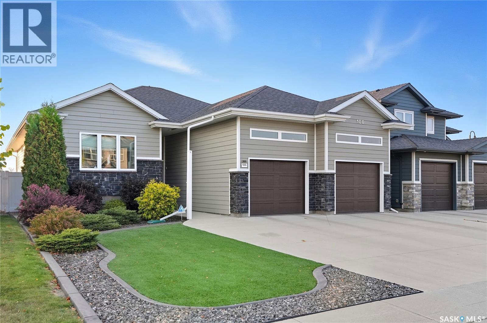 106 Pringle Crescent, Saskatoon, Saskatchewan  S7T 0S3 - Photo 2 - SK020877