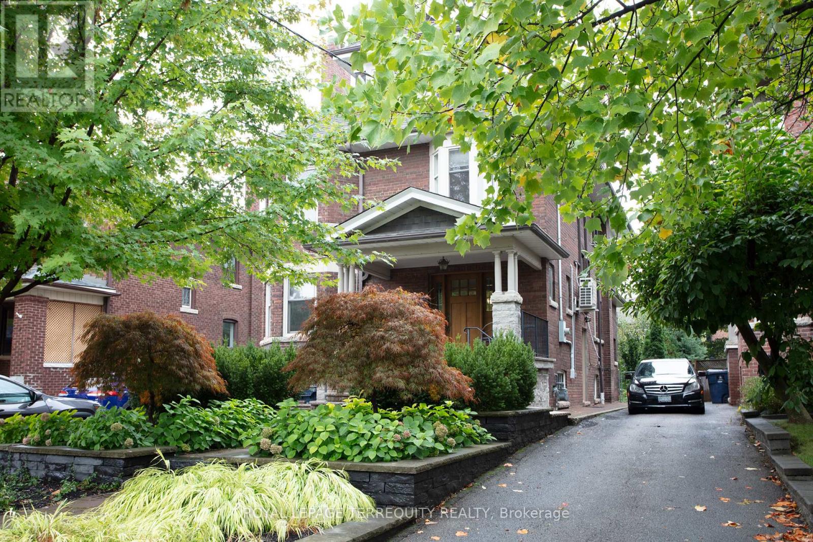 Basement - 10 Northcliffe Boulevard, Toronto, Ontario  M6H 3H1 - Photo 15 - W12463124