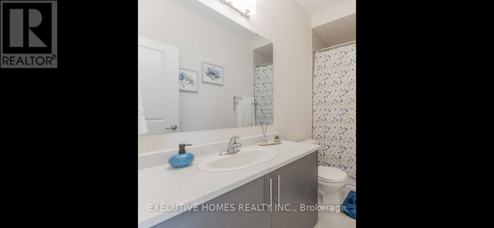 3092 Meadowridge Drive, Oakville, Ontario  L6H 7Z1 - Photo 12 - W12463125