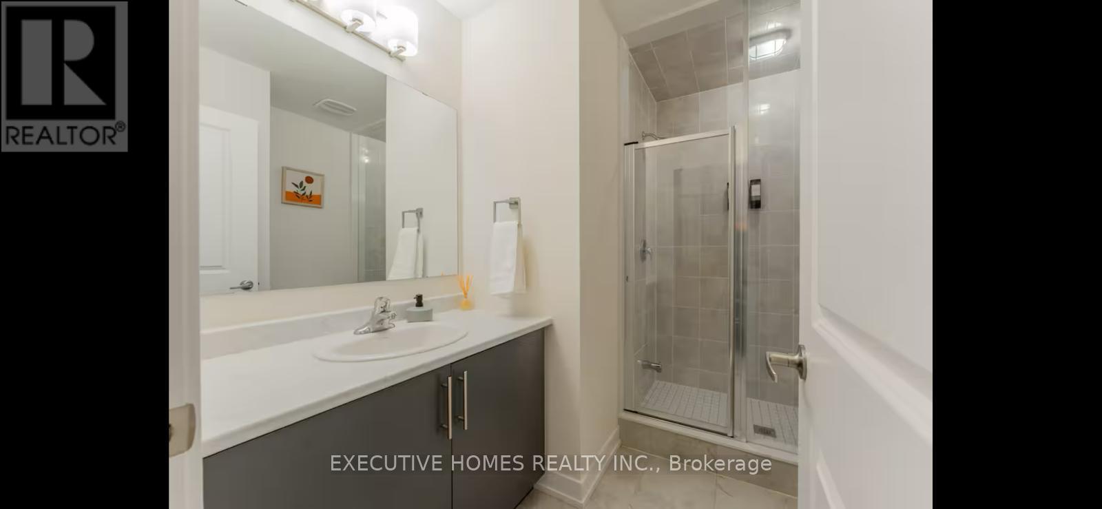 3092 Meadowridge Drive, Oakville, Ontario  L6H 7Z1 - Photo 15 - W12463125